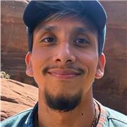 Profesor de oratoria y comunicación para adolescentes preuniversitarios y adultos